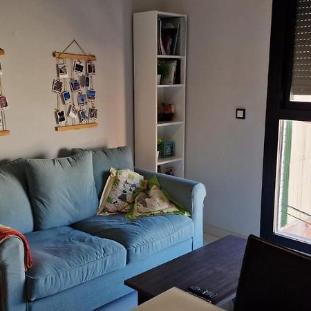 Holiday Studio Apartment Дения Екстериор снимка